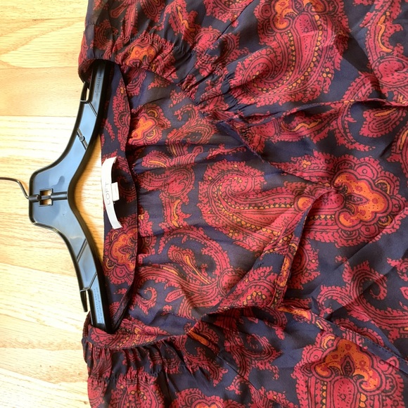 Beautiful blouse by Loft in fall colors size L - Picture 5 of 6